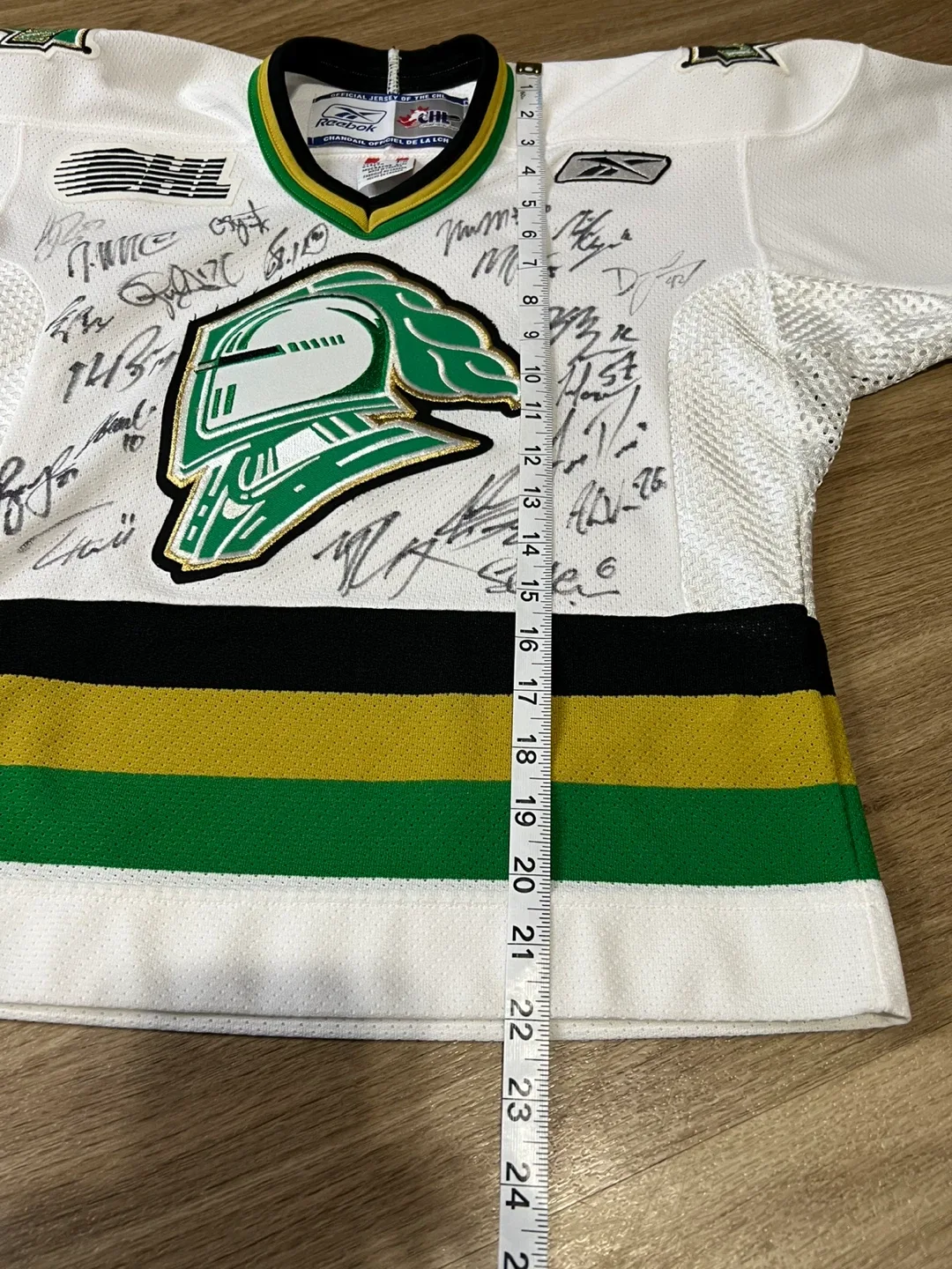 LONDON KNIGHTS Autographed Hockey Jersey OHL Sz S/M Youth image indicator(6)