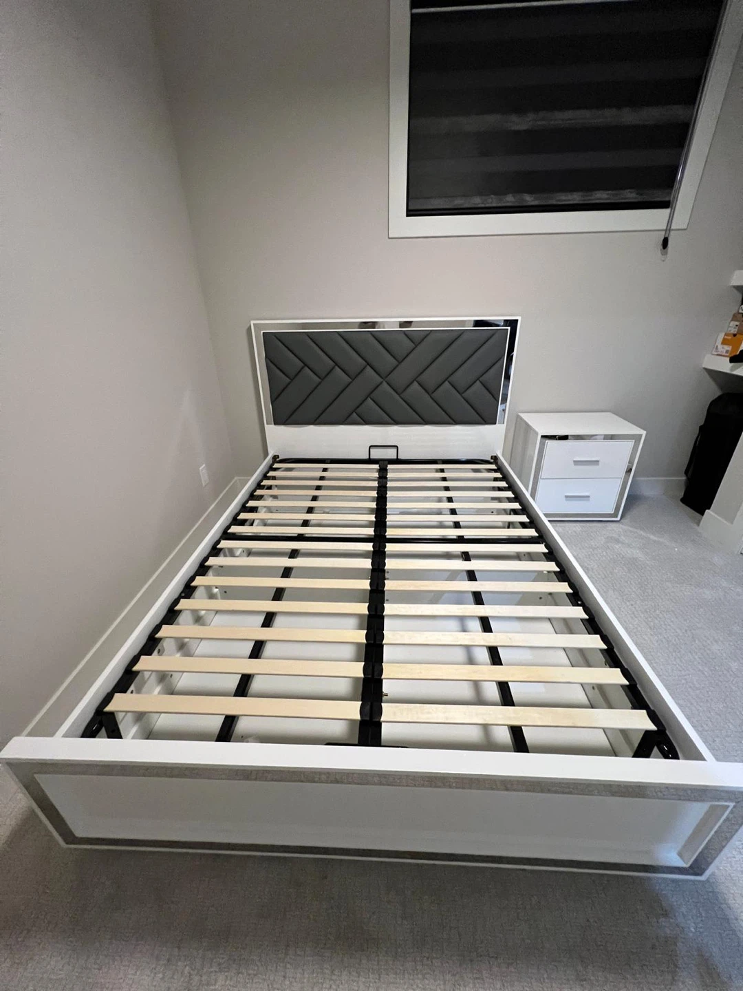 Bedroom Set - Bed Frame, Dresser, Nightstands - photo 4