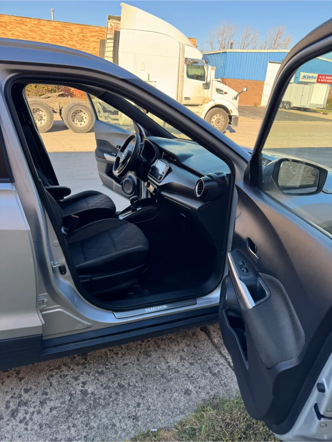 2018 NISSAN KICKS SV image indicator(7)