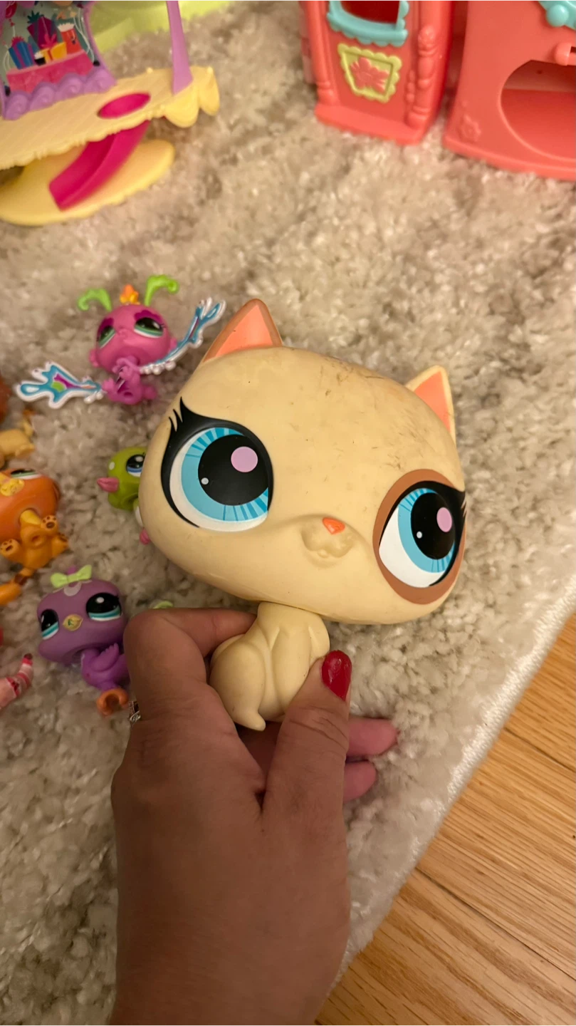 Littlest Pet Shop Playset & Figures - photo 4