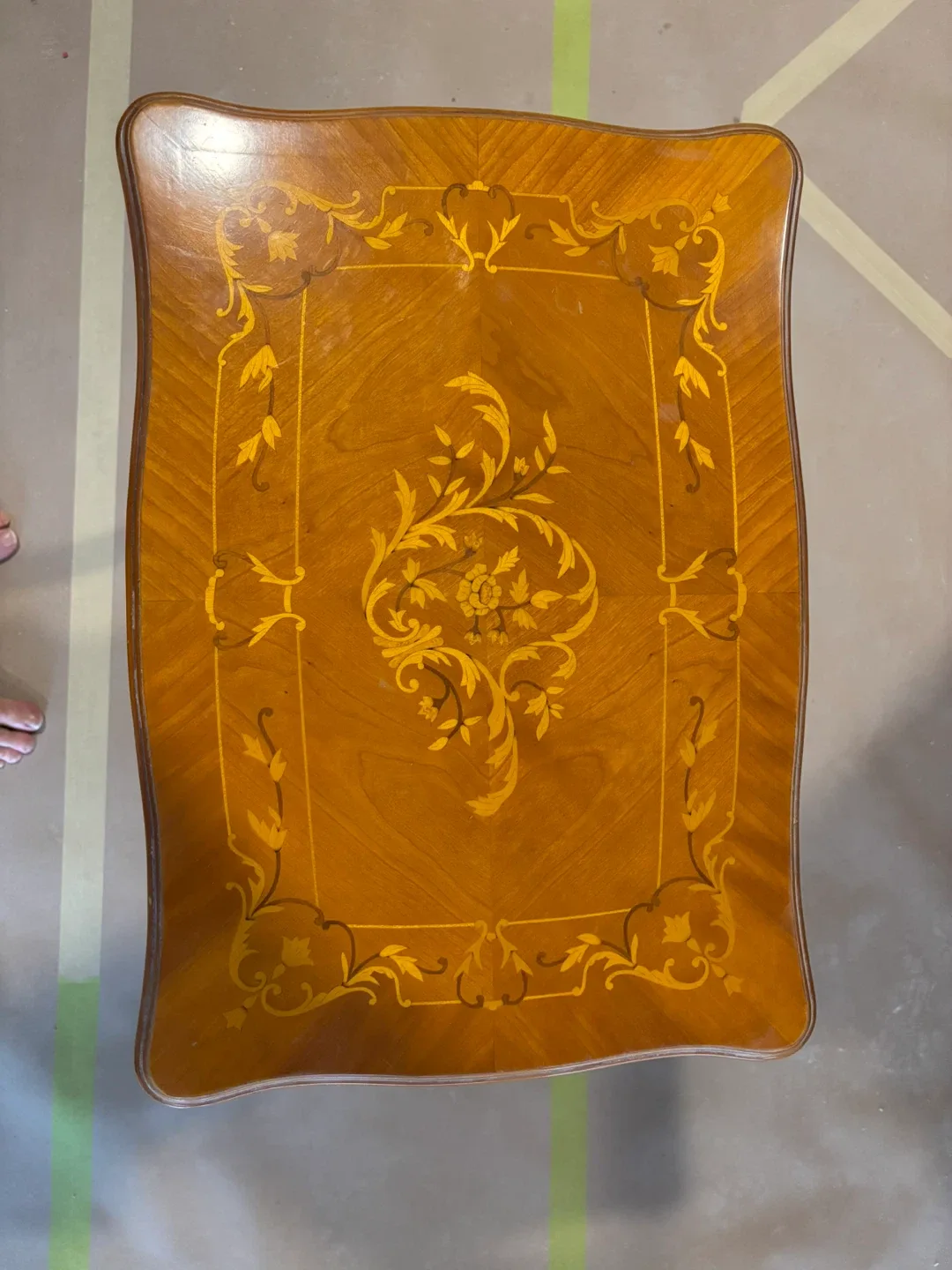 Vintage Inlaid Wood Accent Table image indicator(2)