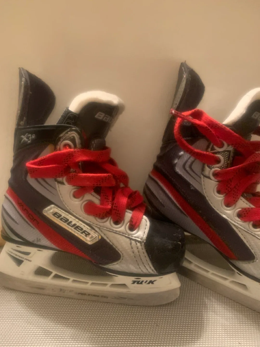 Bauer Vapor X3.0 Ice Hockey Skates - Size US Y11 image indicator(6)