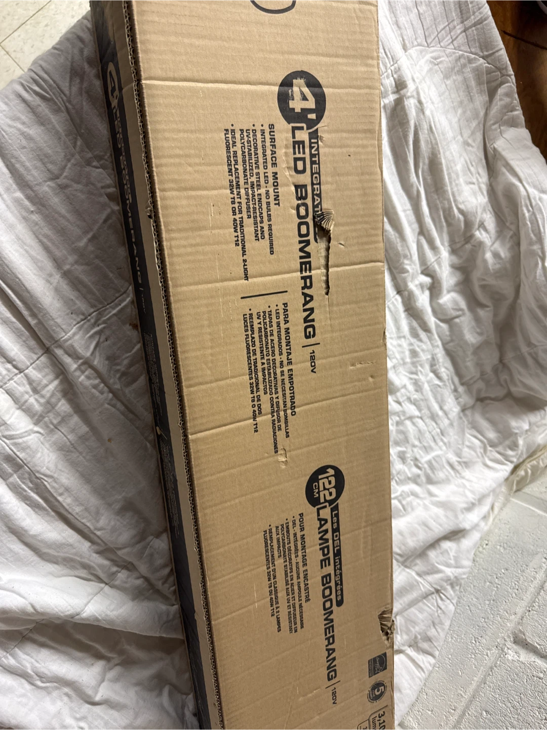 Lithonia Lighting 4' LED Boomerang - New in Box! - photo 2