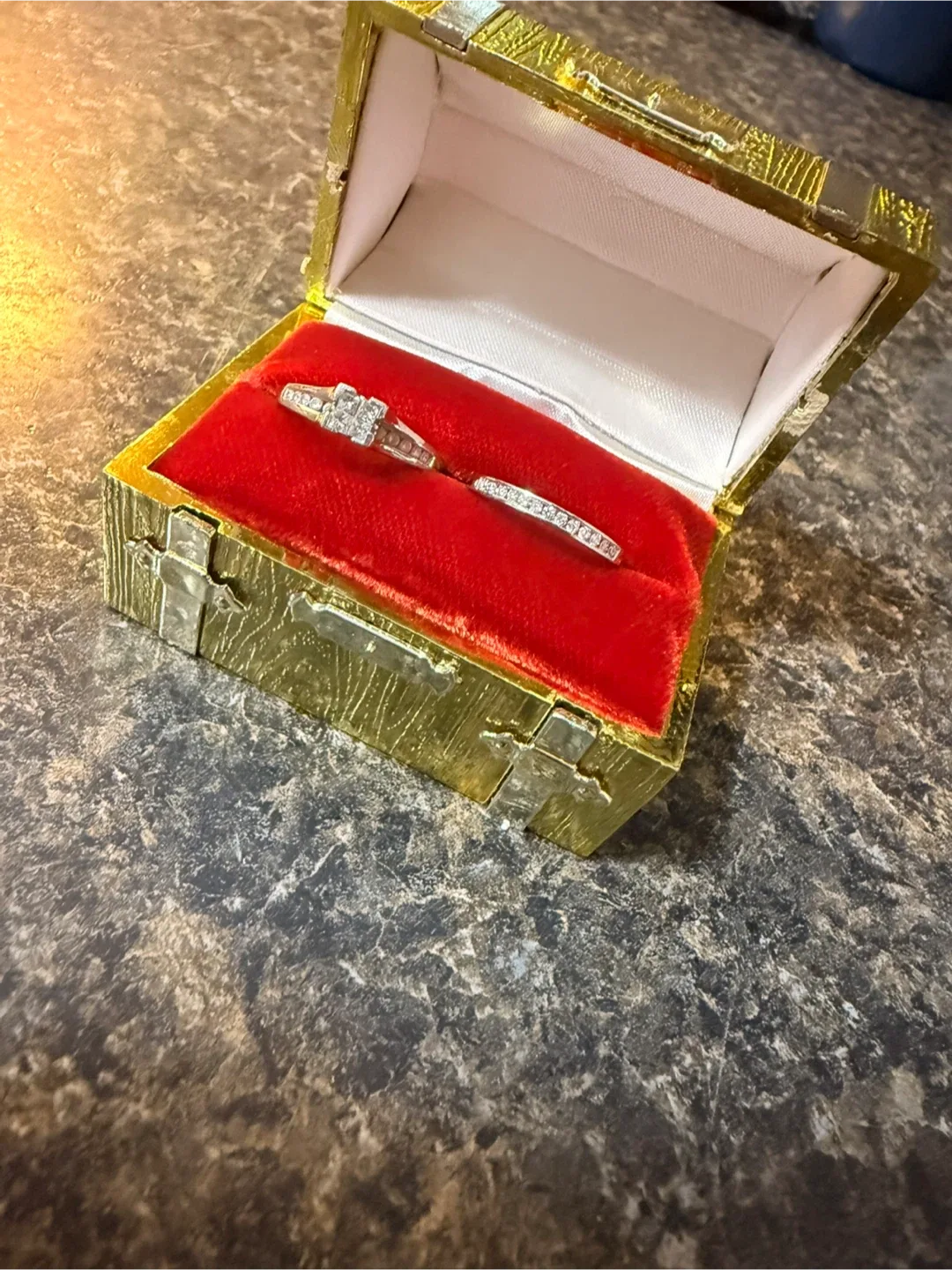 Women’s rings image indicator(3)