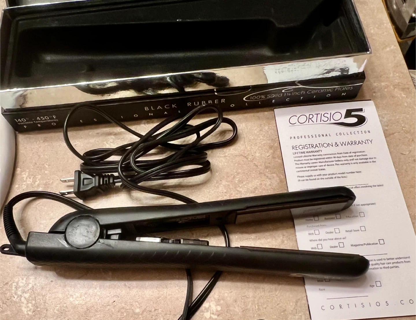 Ceramic hair flat iron 1 1/4 in.