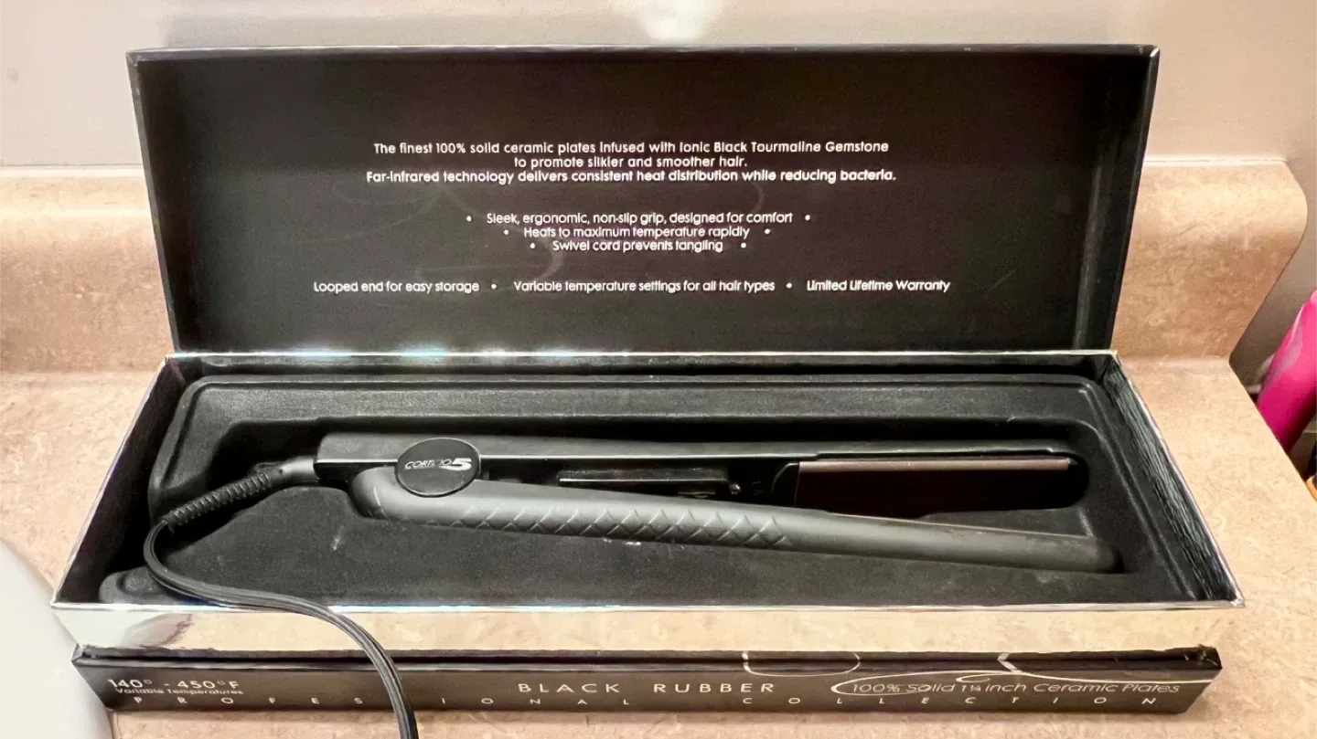 Ceramic hair flat iron 1 1/4 in. image indicator(7)