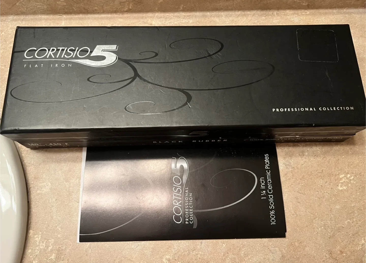 Ceramic hair flat iron 1 1/4 in. image indicator(8)