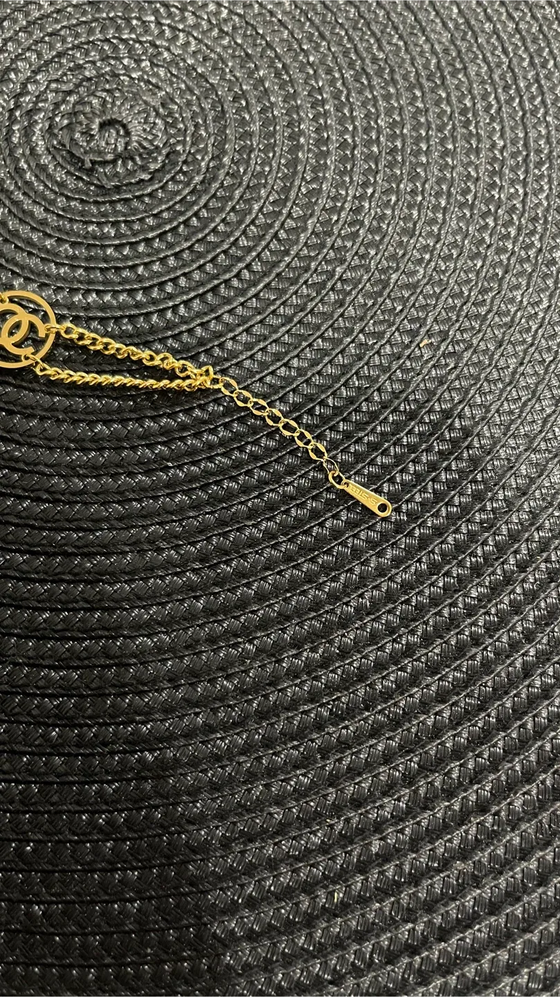 Selling a lovely bracelet image indicator(4)