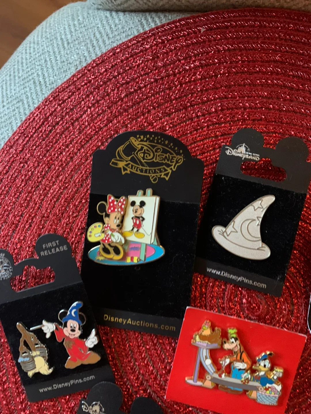 Disney Trading Pins Lot image indicator(3)