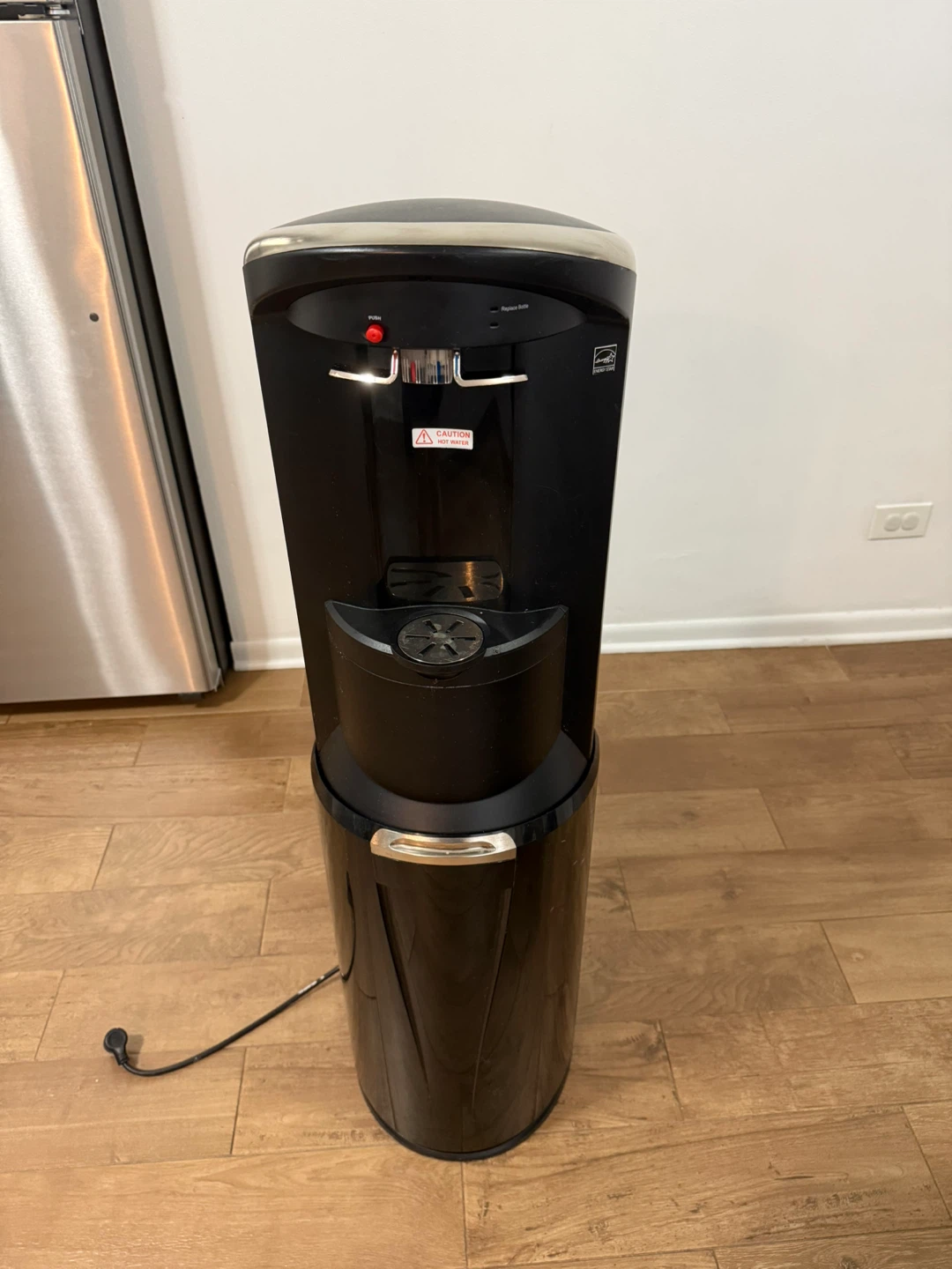 Black Water Dispenser - photo 2