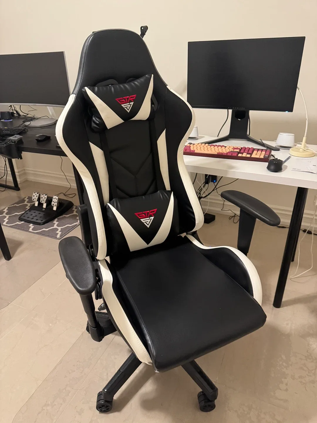 GTR Racing Gaming Chair - Black & White