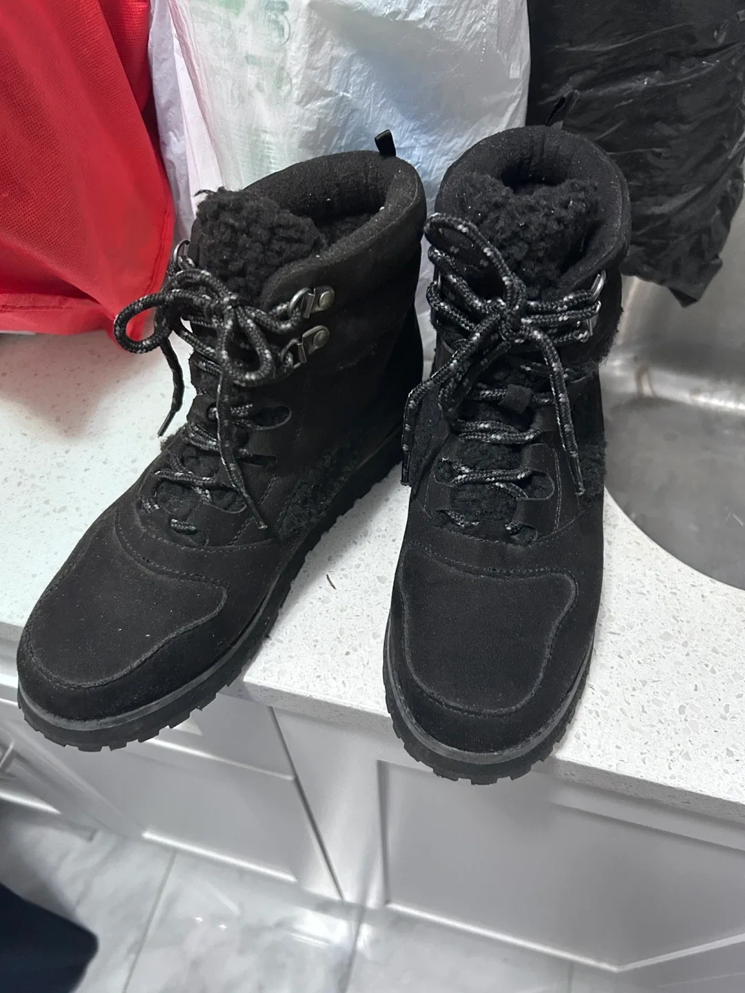 Old Navy Black Winter Boots, Size 8 image indicator(2)