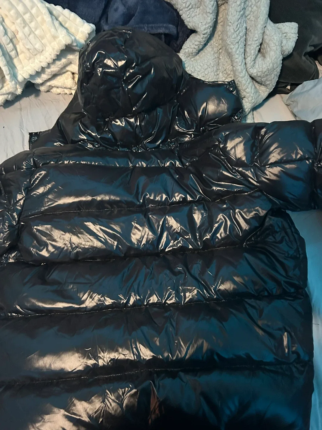 Moncler Puffer Jacket image indicator(7)