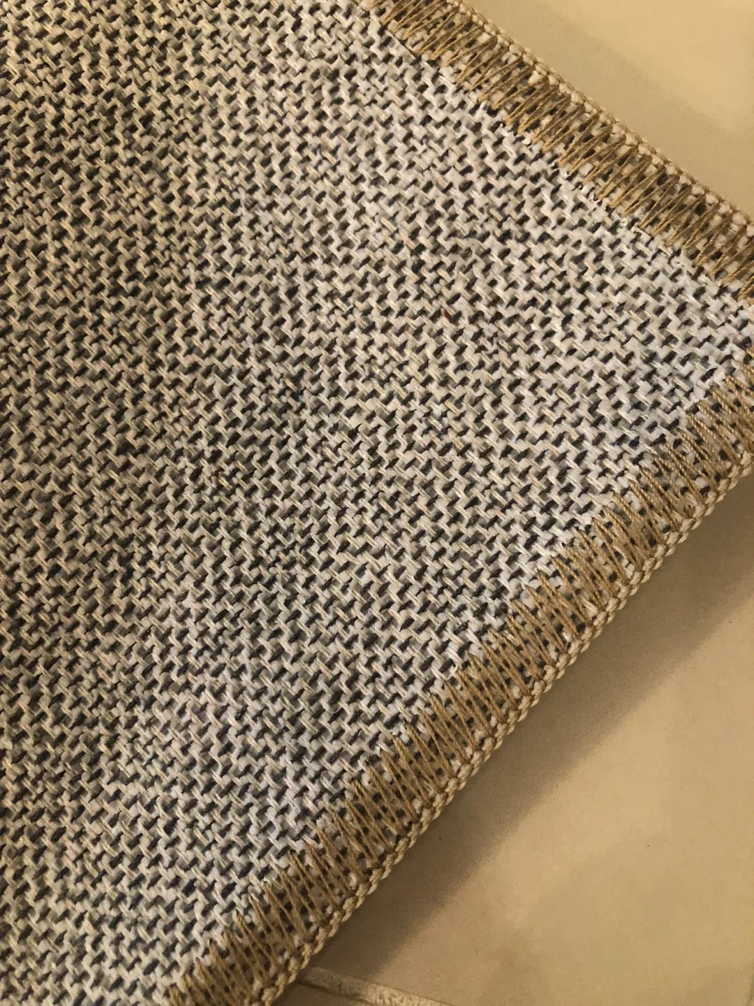 Indoor Area Rug - Polyester & Rubber image indicator(5)