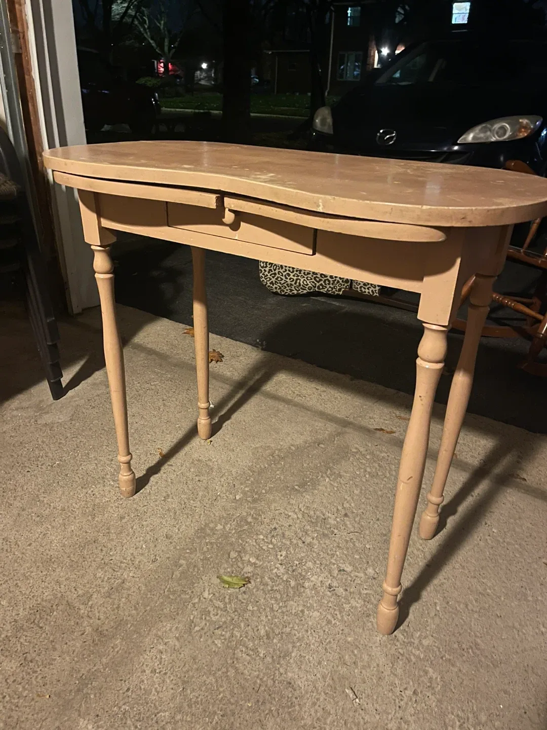 Vintage Light Pink Wooden Table image indicator(2)