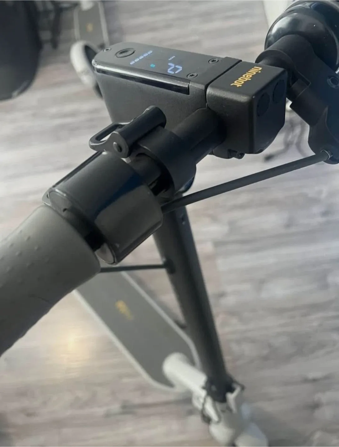 Ninebot Electric Scooter image indicator(2)