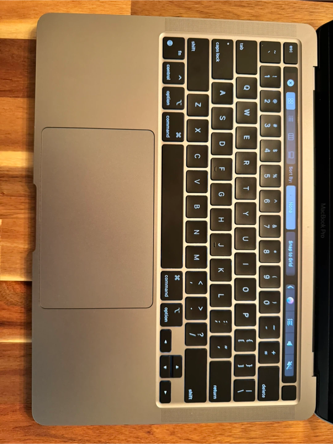 MacBook Pro 13” M1 - Space Grey – Touch Bar - photo 3