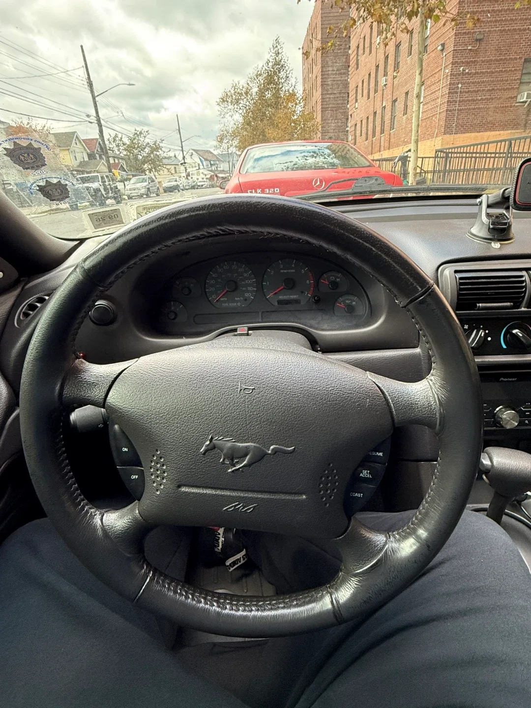 2002 Ford Mustang V6 Coupe - Great Condition! image indicator(4)