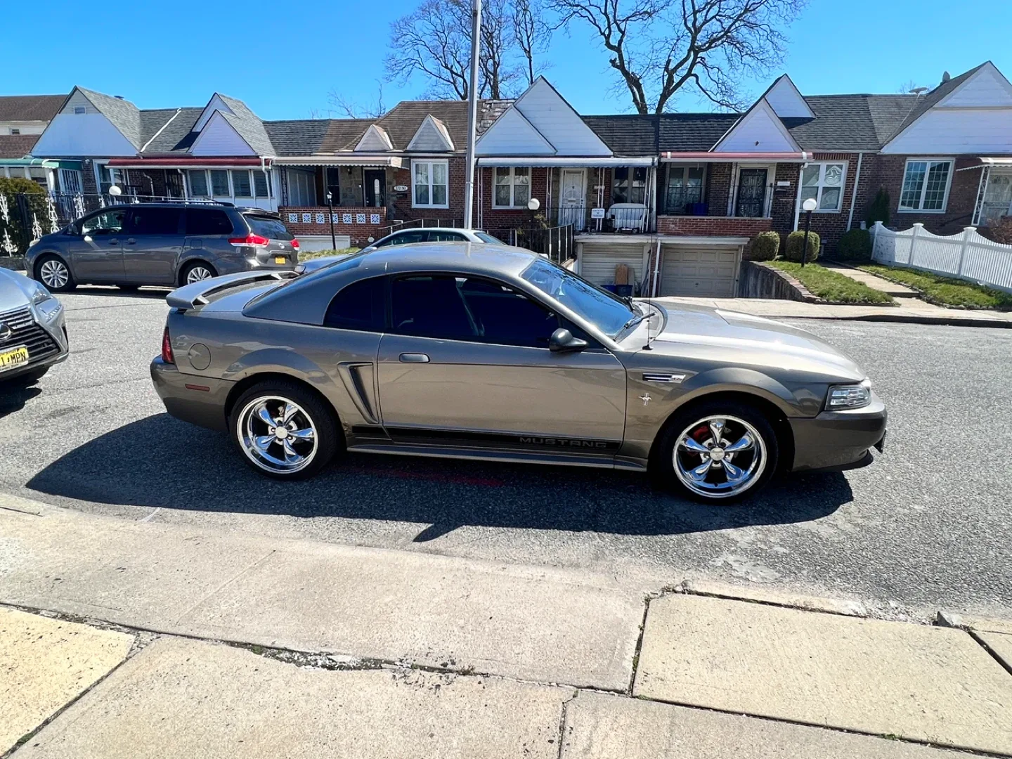 2002 Ford Mustang V6 Coupe - Great Condition! image indicator(6)