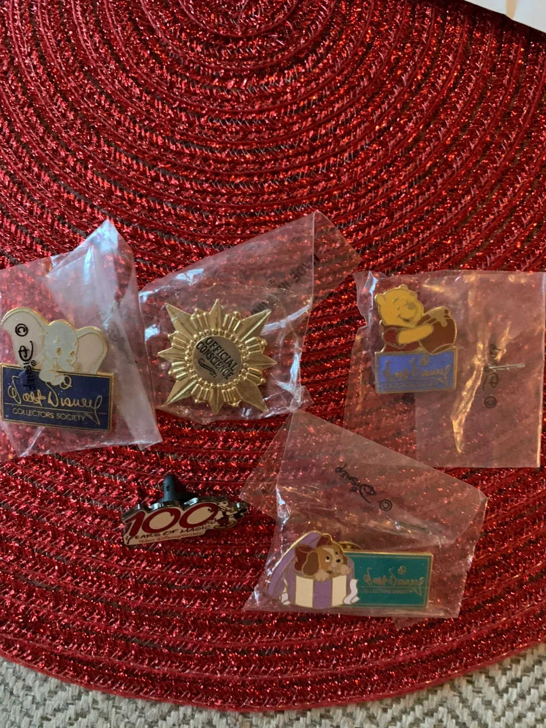 Disney Trading Pins Lot Christmas and New Year image indicator(4)