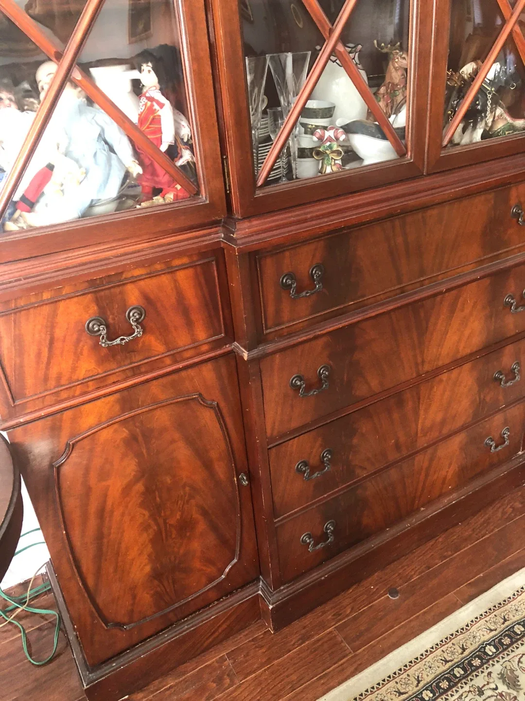 Antique Mahogany Bubble Glass Cabinet image indicator(2)