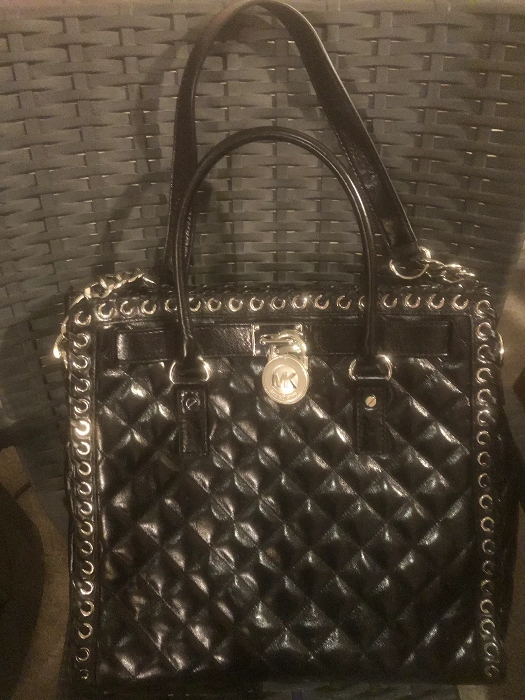 Michael Kors Black Quilted Tote Bag image indicator(2)