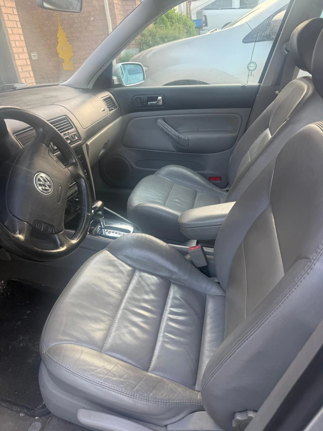 2001 Volkswagen Jetta 1.8T Sedan - photo 4
