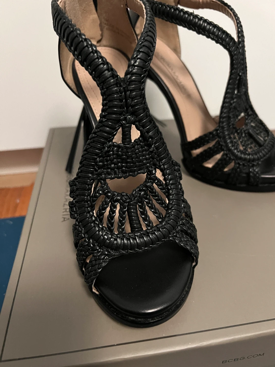 BCBG Black Woven Heels, Size 5 - photo 3