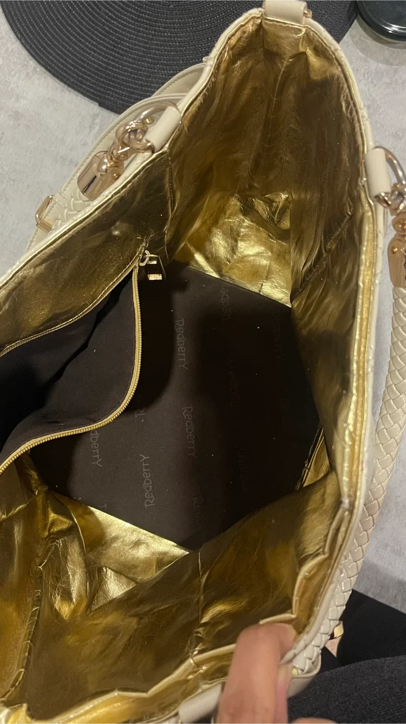 Redberry Quilted Tote Bag - Cream Colour image indicator(3)