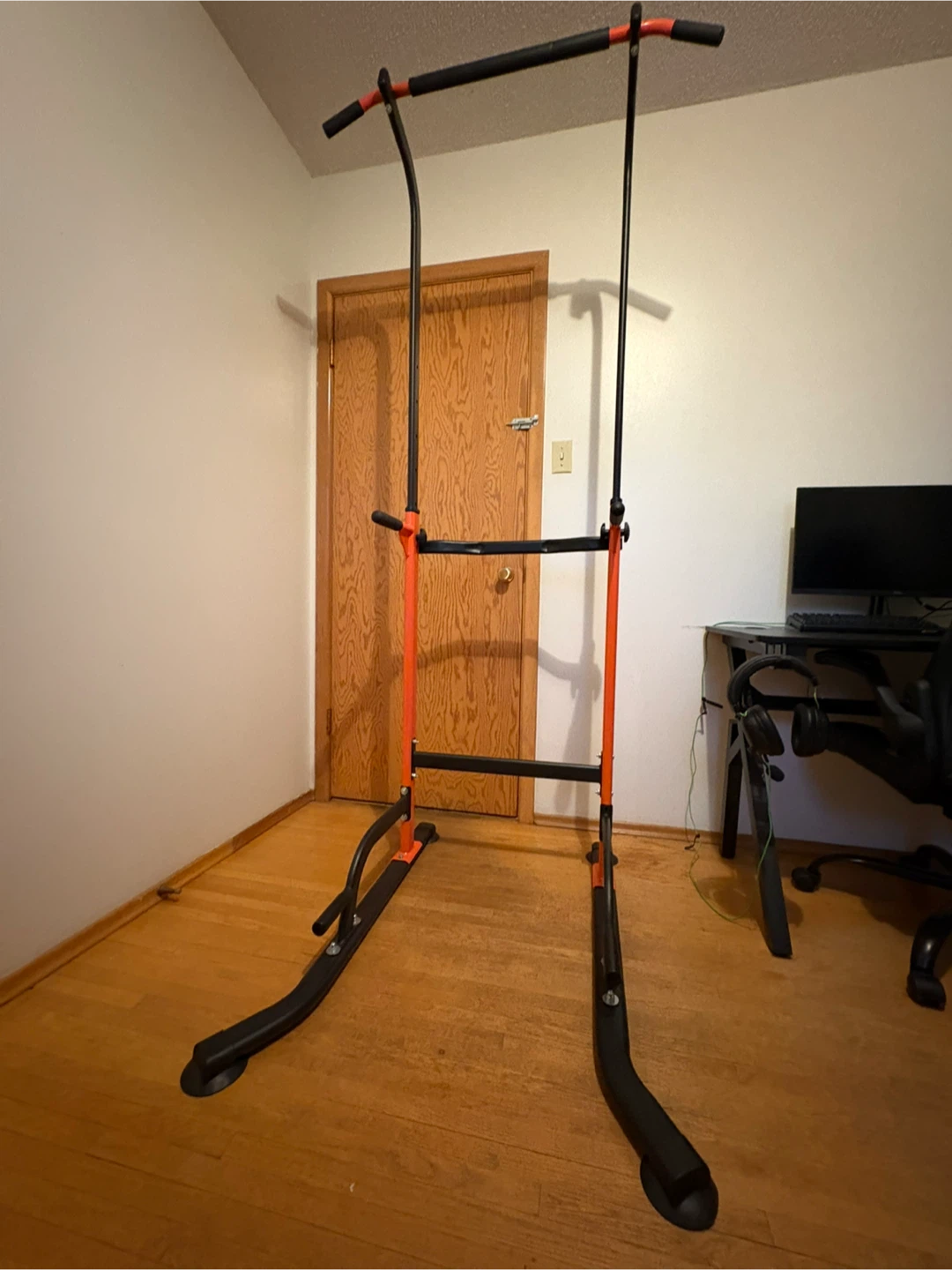Pullups,dips,pushups station