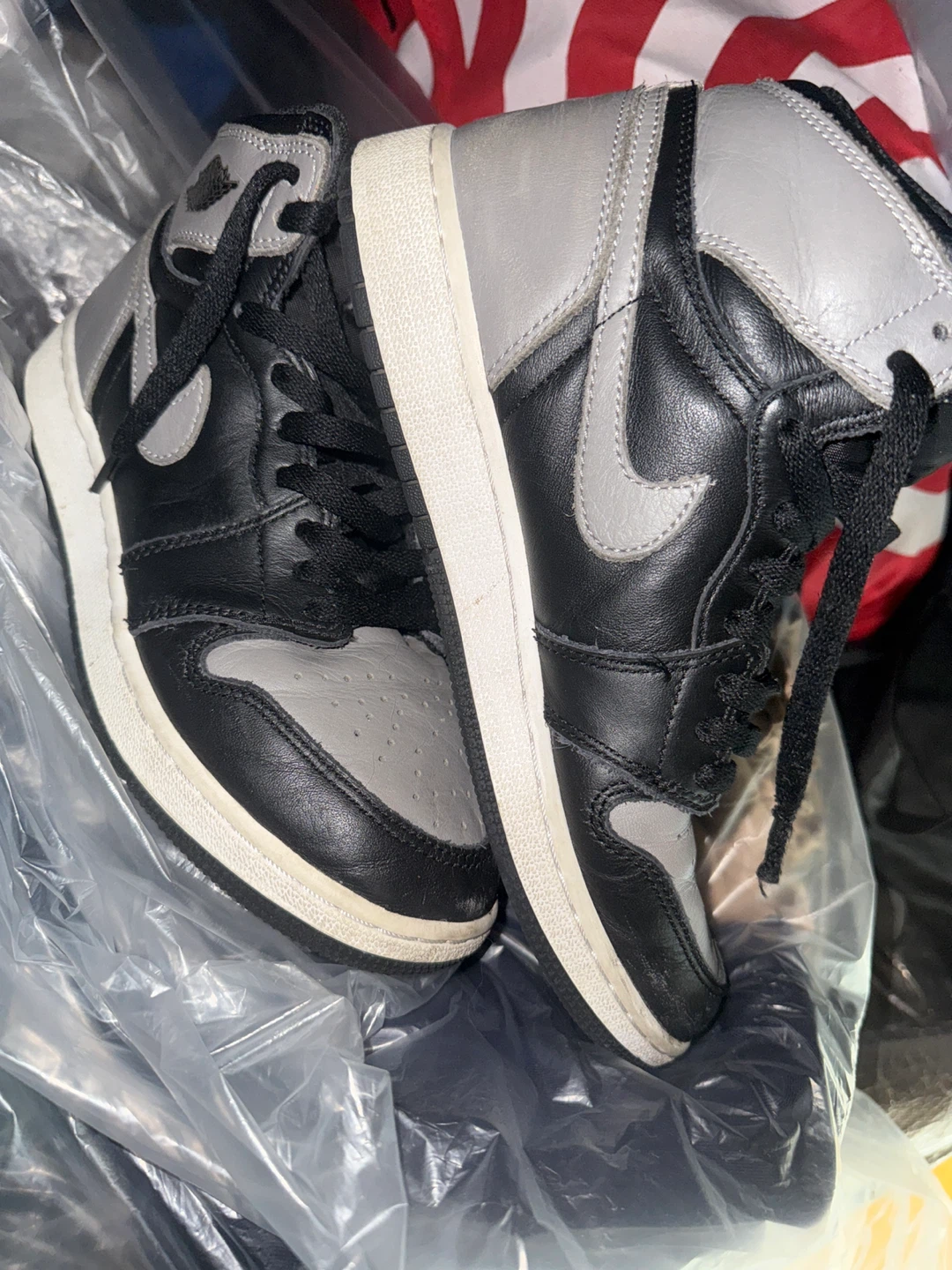 Size 6 Nike Air Jordan 1 High Shadow - photo 2