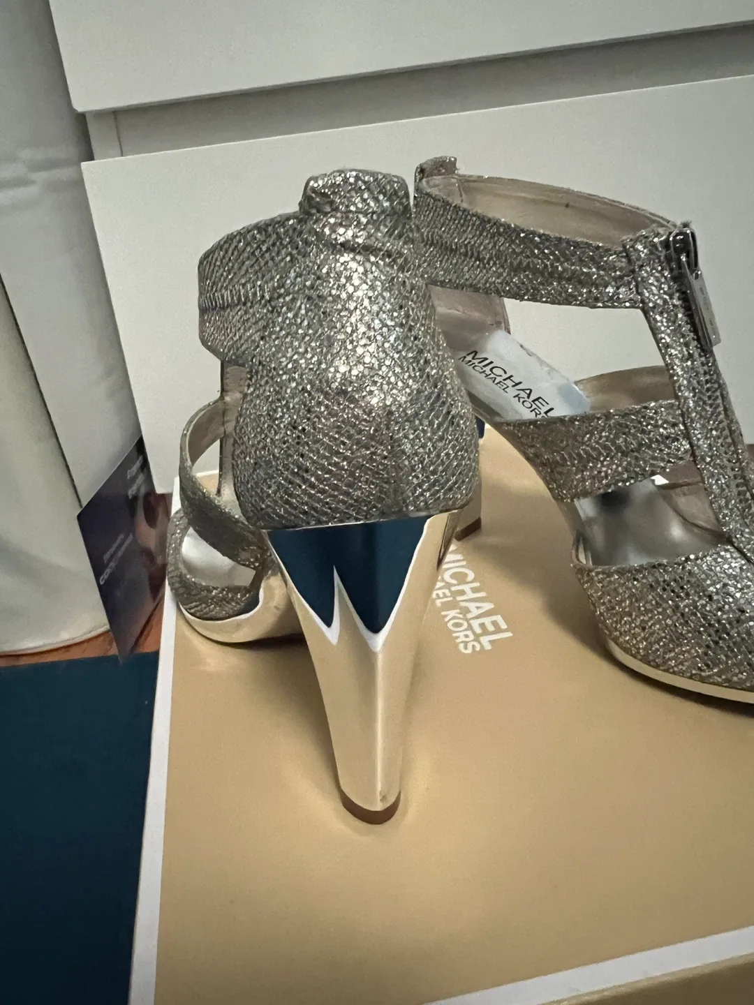 Michael Kors Glitter Heels, size image indicator(3)