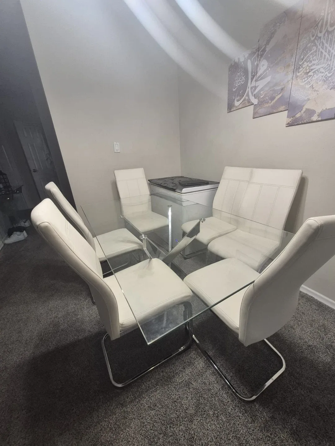Glass Top Dining Table with 6 White Chairs