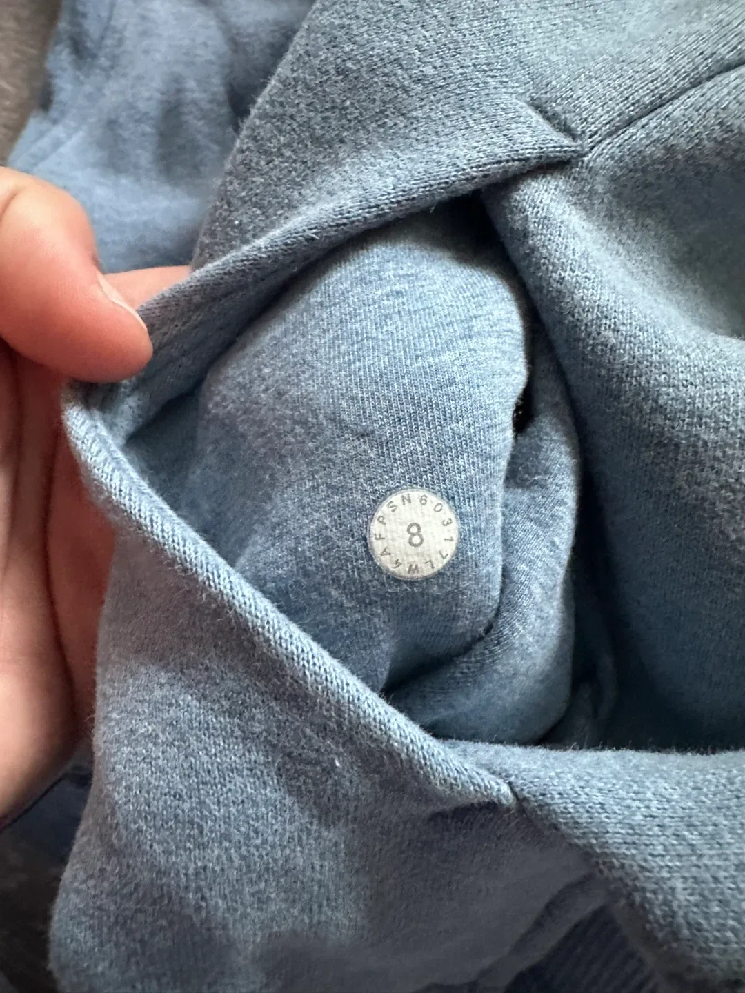 Lululemon Scuba Hoodie Size 8 Blue image indicator(4)