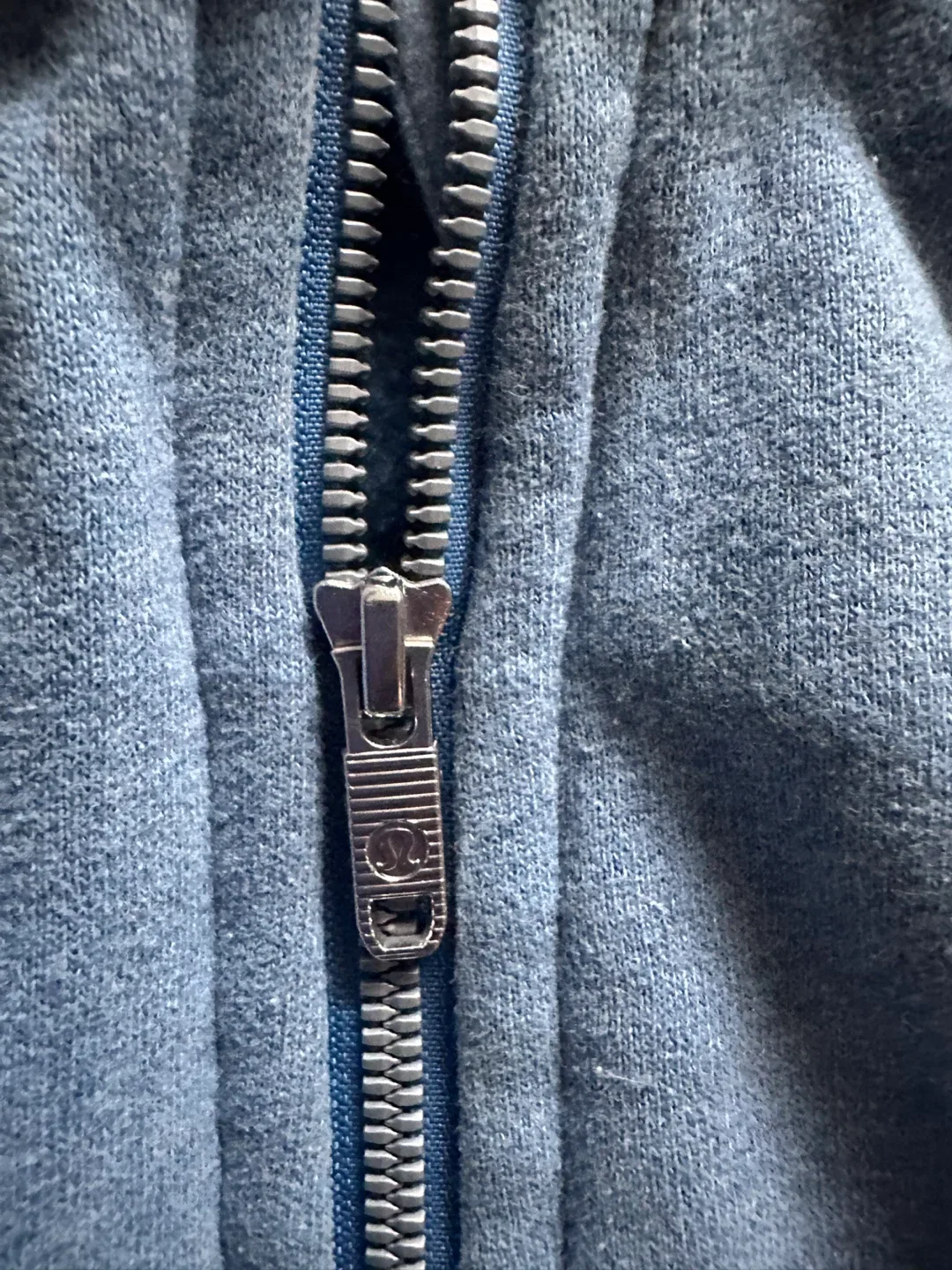 Lululemon Scuba Hoodie Size 8 Blue image indicator(3)