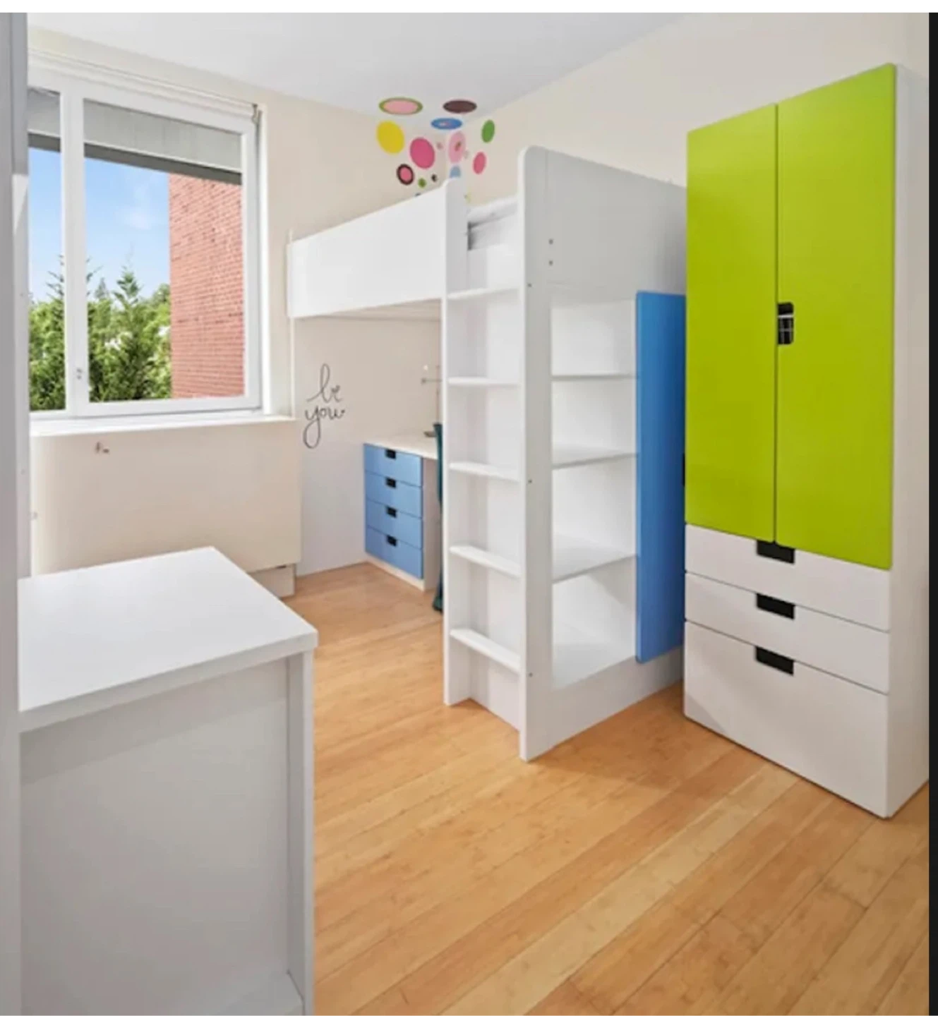 Kids bunk bed