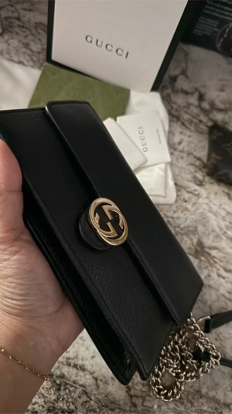 Authentic Gucci Wallet on Chain Black check more pictures image indicator(3)
