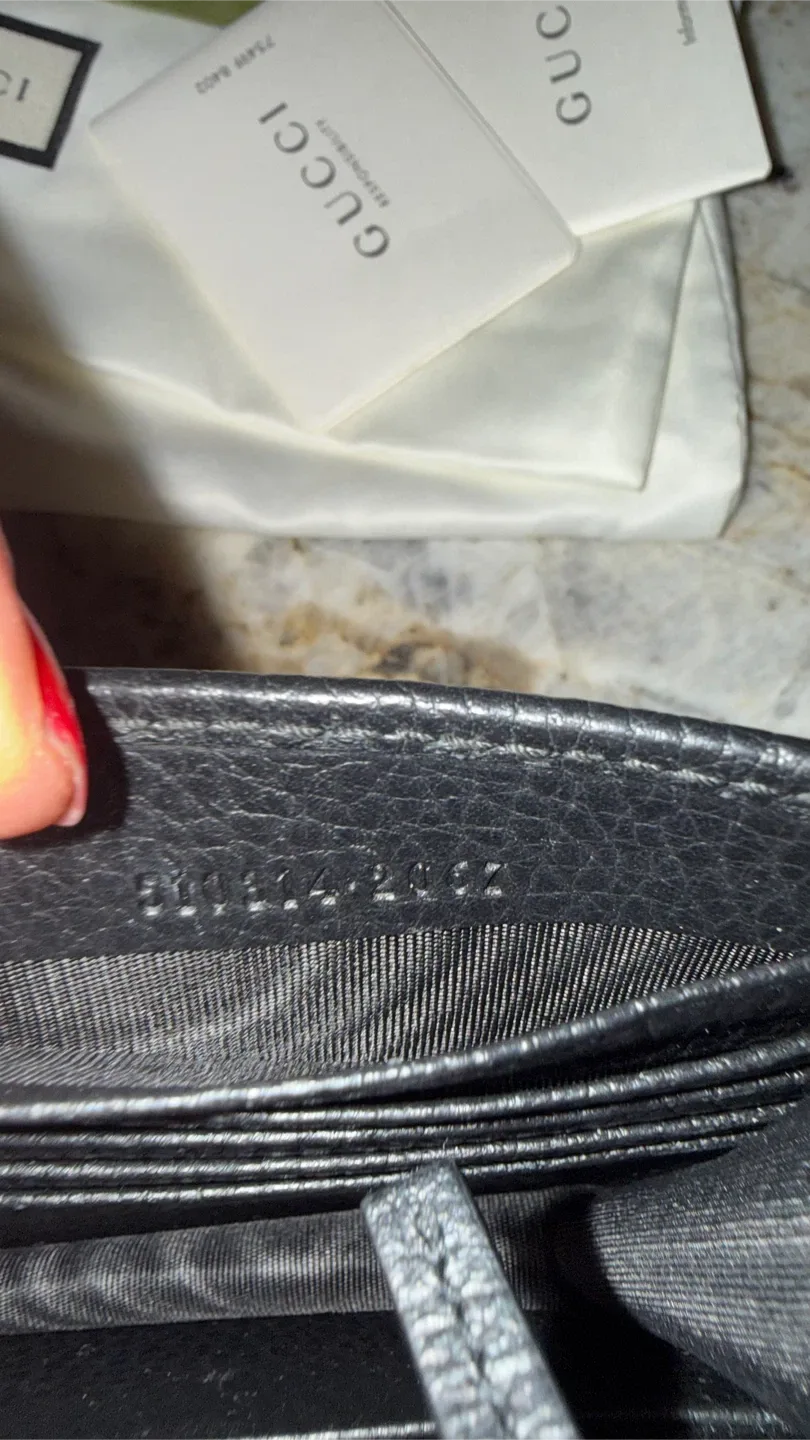 Authentic Gucci Wallet on Chain Black check more pictures image indicator(4)