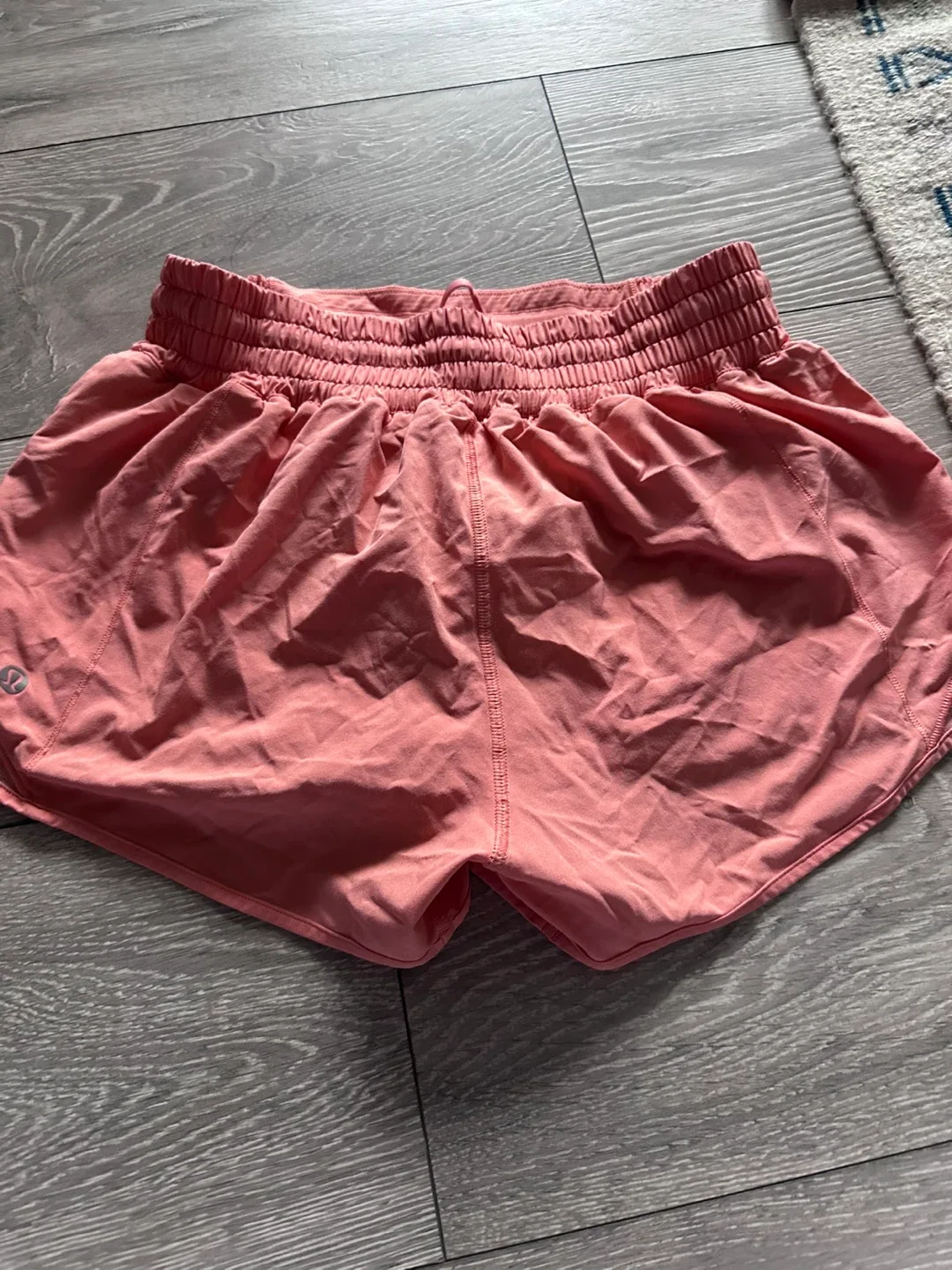 Lululemon Hotty Hot Shorts Size 6 Pink