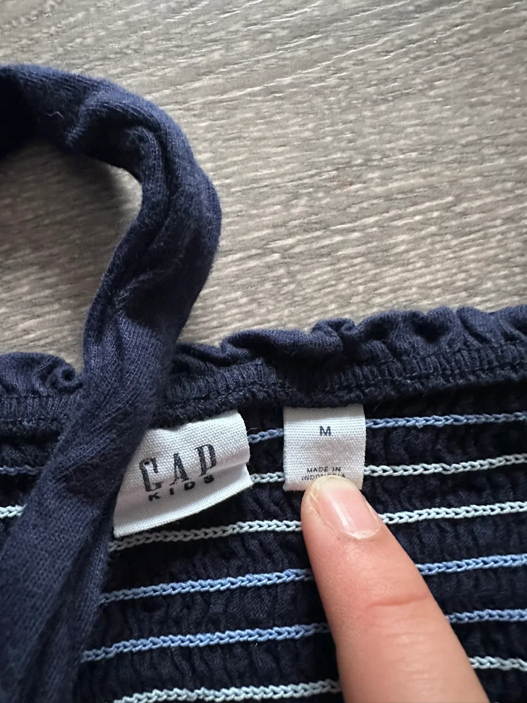 Gap Kids Navy Blue Smocked Tank - Size M image indicator(2)