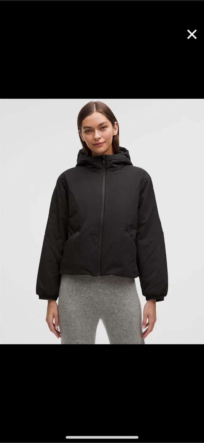 Lululemon Water-Resistant Insulated Hood jacket- Black