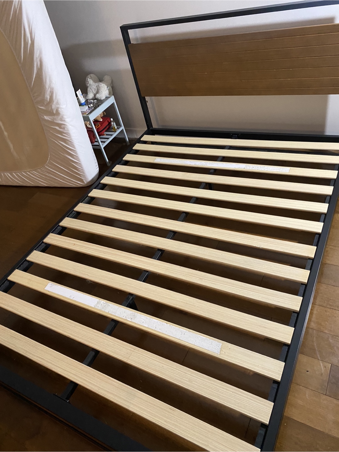 Queen Size Bed Frame  Metal + Wood, Sturdy & Stylish