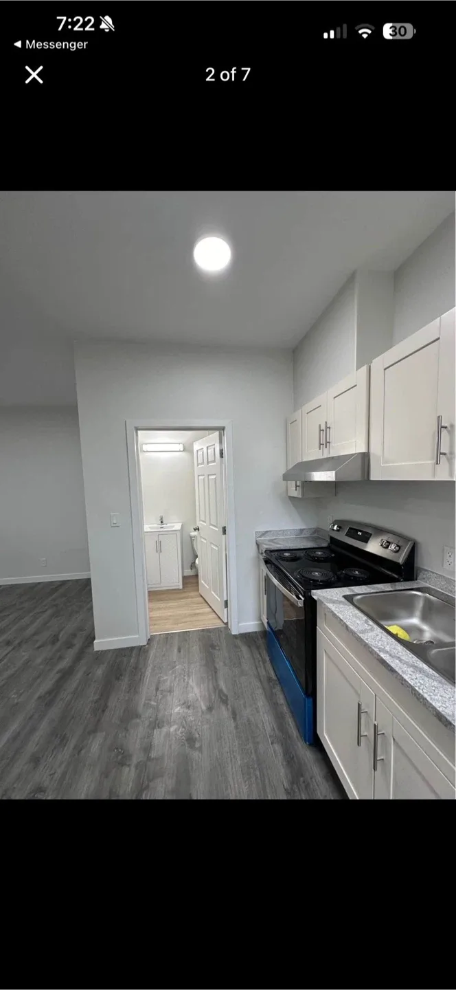 ROOM FOR RENT image indicator(4)