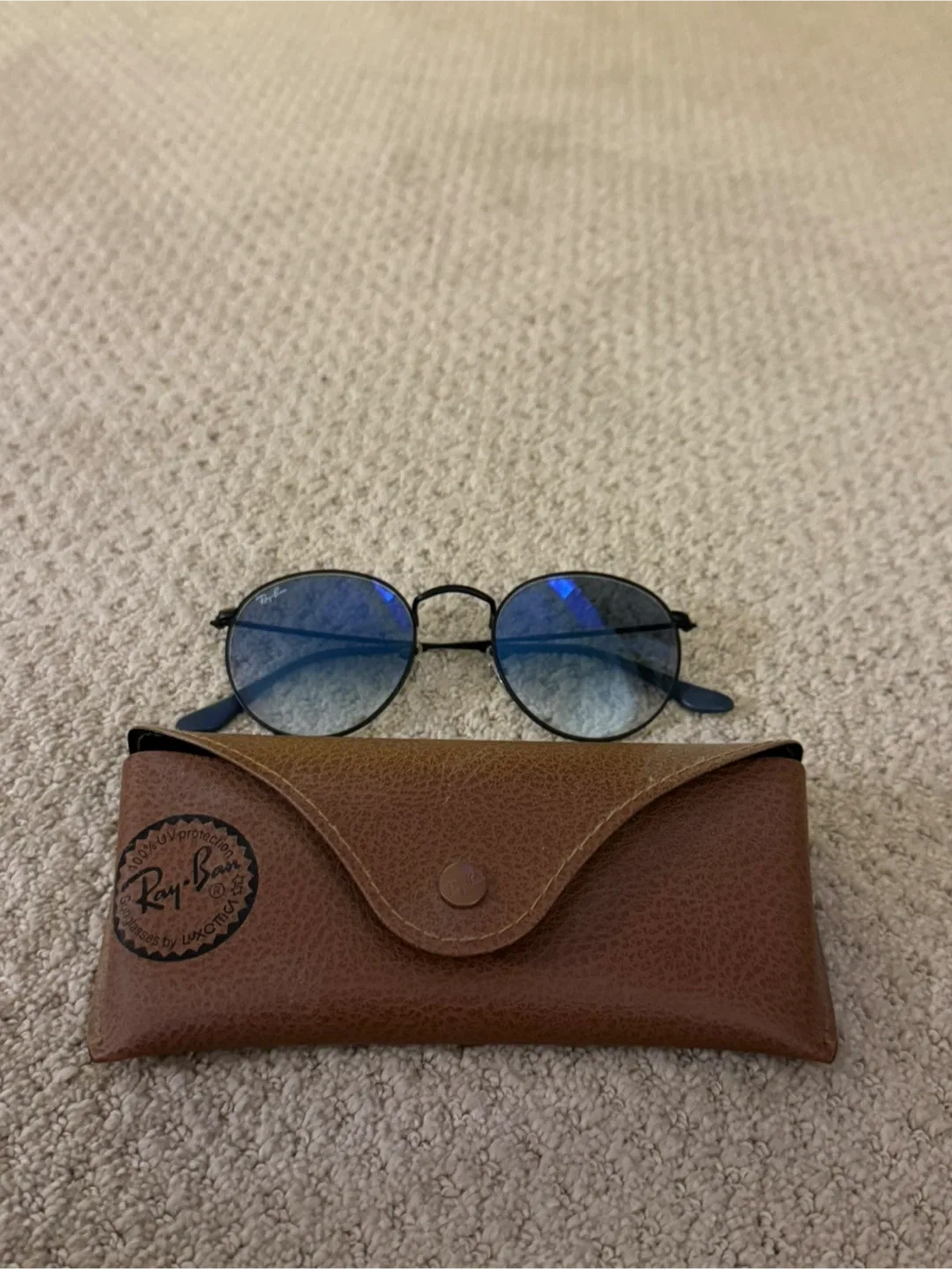 Ray-Ban Round Metal Sunglasses