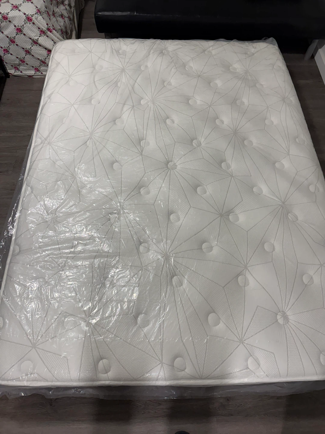 New unused Brentwood Queen sized Home Mattress - photo 4