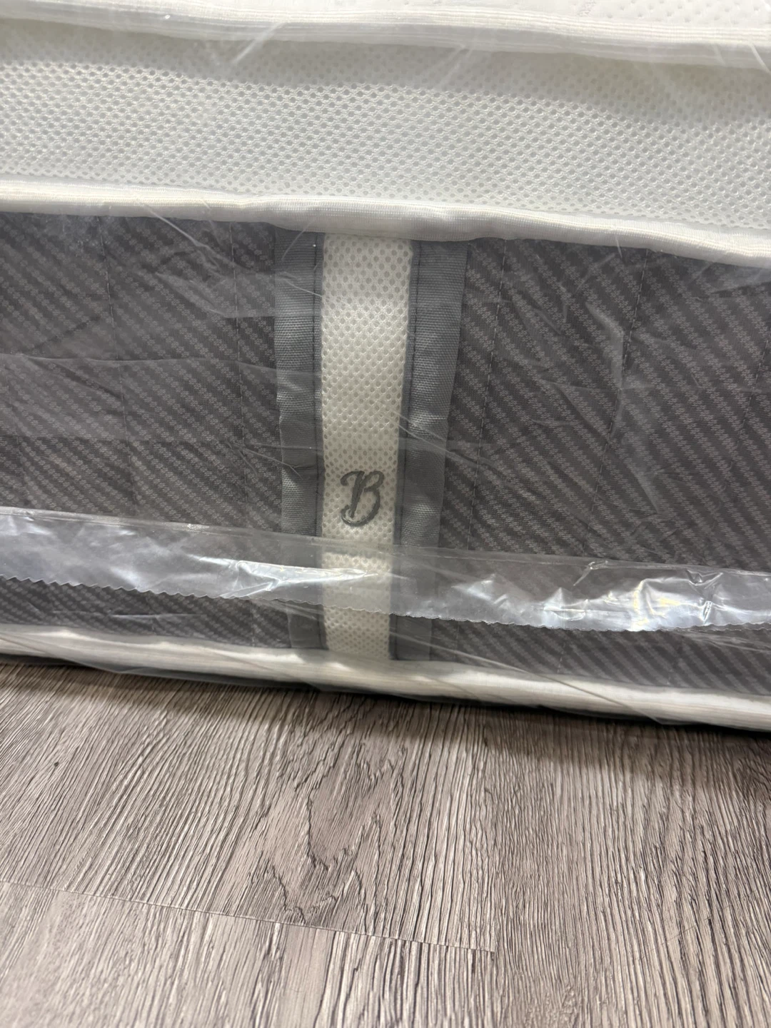 New unused Brentwood Queen sized Home Mattress - photo 2