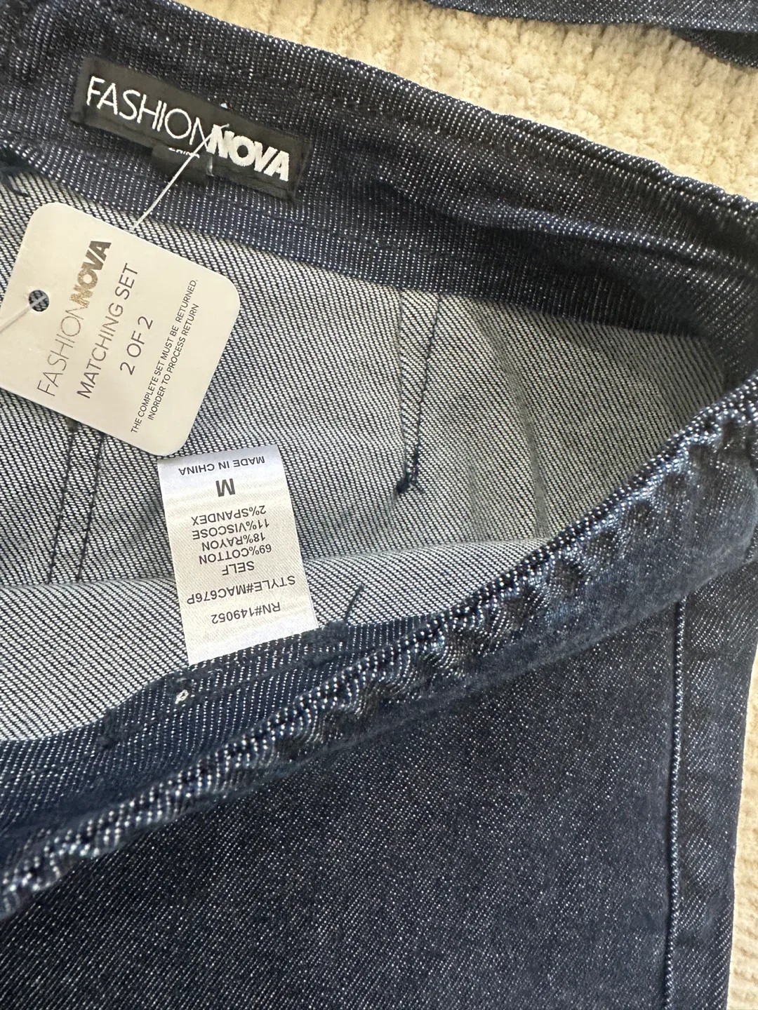 New Fashion Nova Matching Set - Size M image indicator(3)