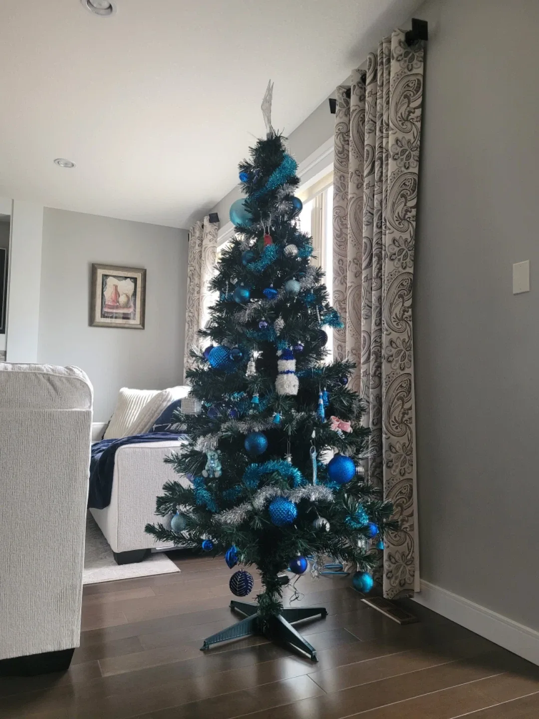 Artificial Christmas Tree with Lights image indicator(3)