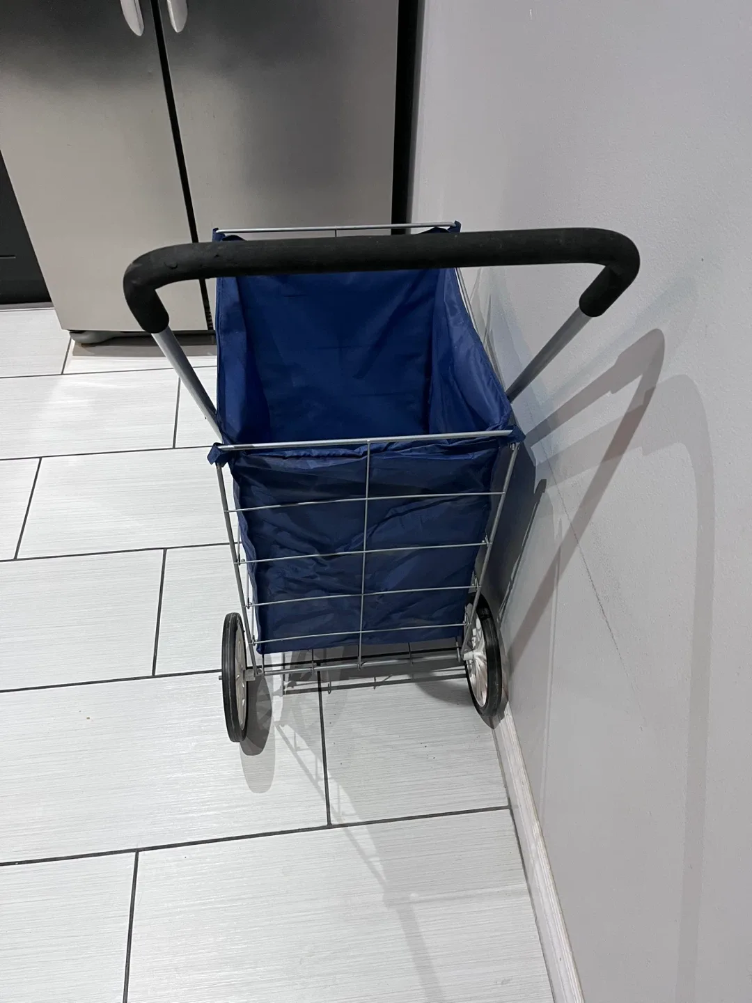 Blue Rolling Laundry or Shopping Cart image indicator(3)