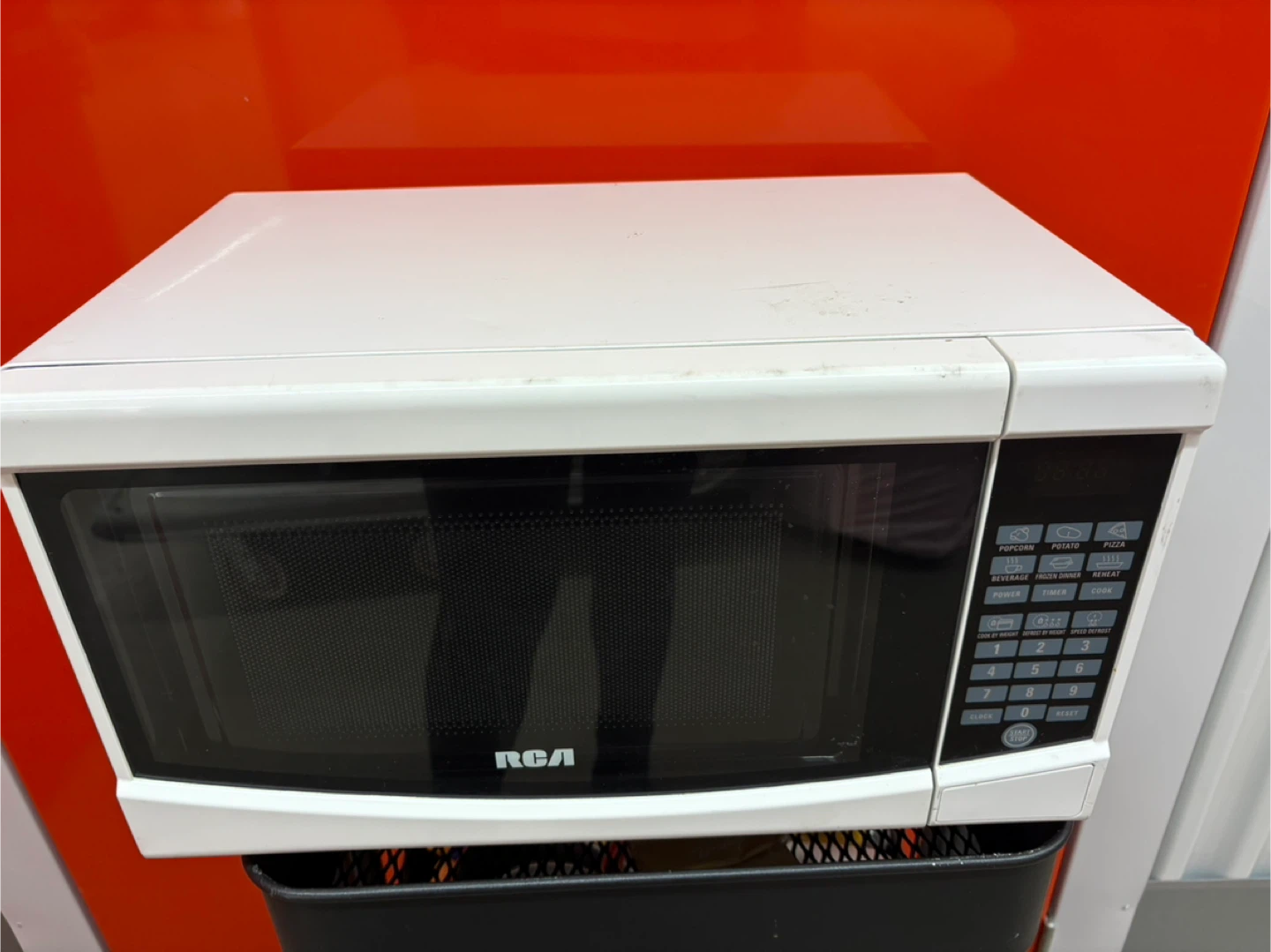 RCA Microwave Oven